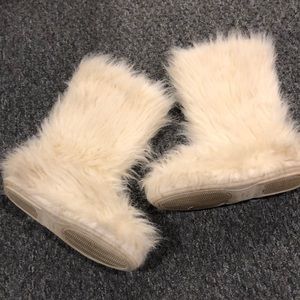 Faux fur comfy slipper boots